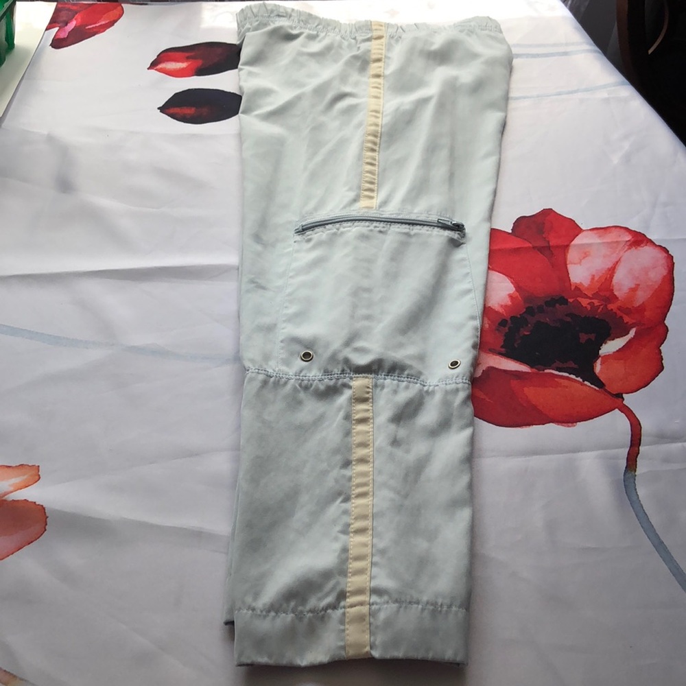 Capris - Picture 2 of 3